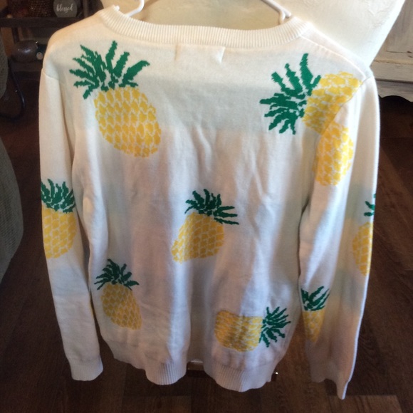 Campure large long sleeve pineapple sweater - Picture 6 of 8